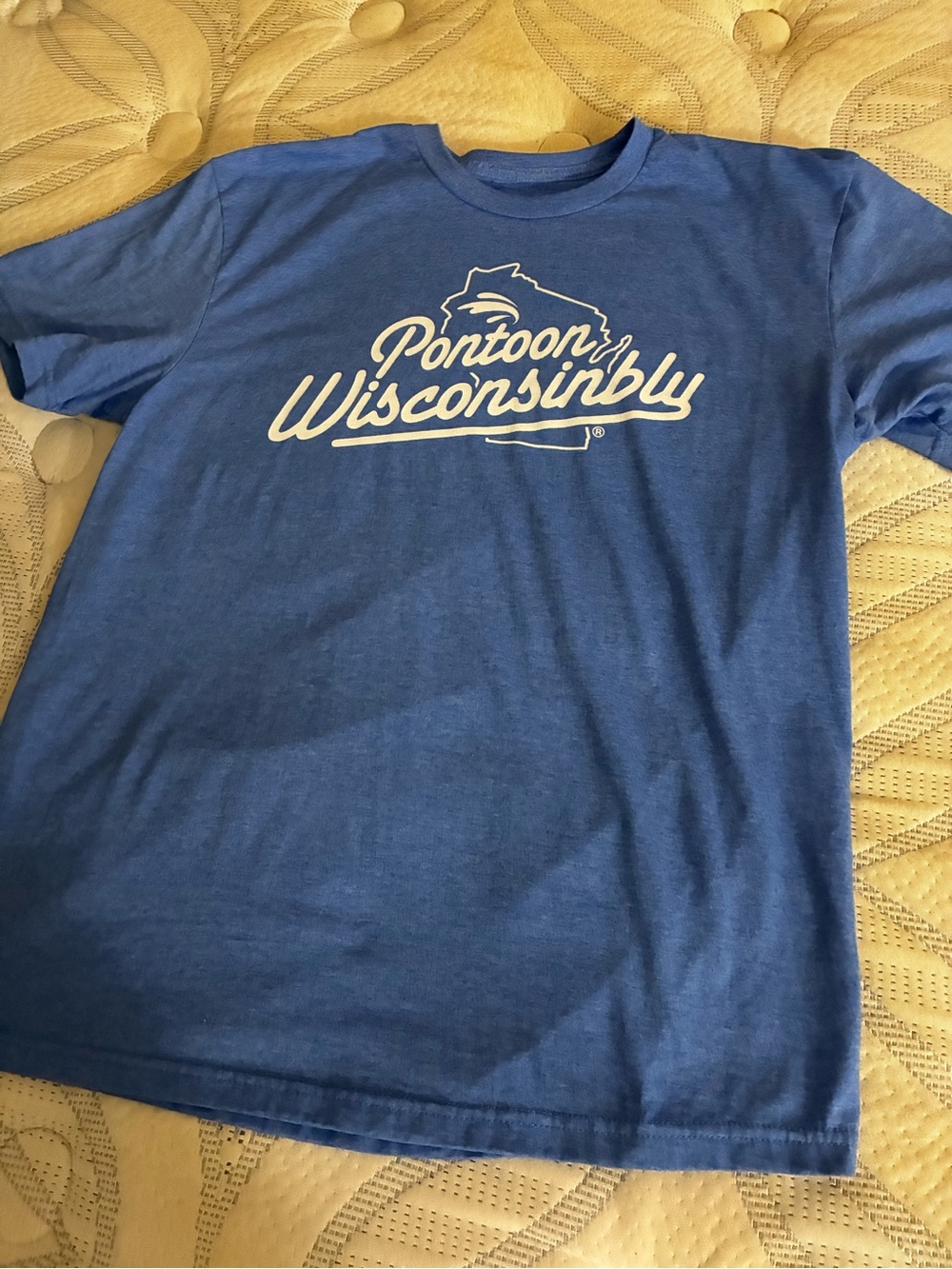 Pontoon Wisconsinbly Blue T-Shirt Size Large